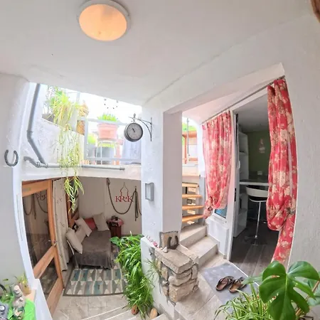 Affittacamere Casa Magdalena Summer In Krk Old Town 4*